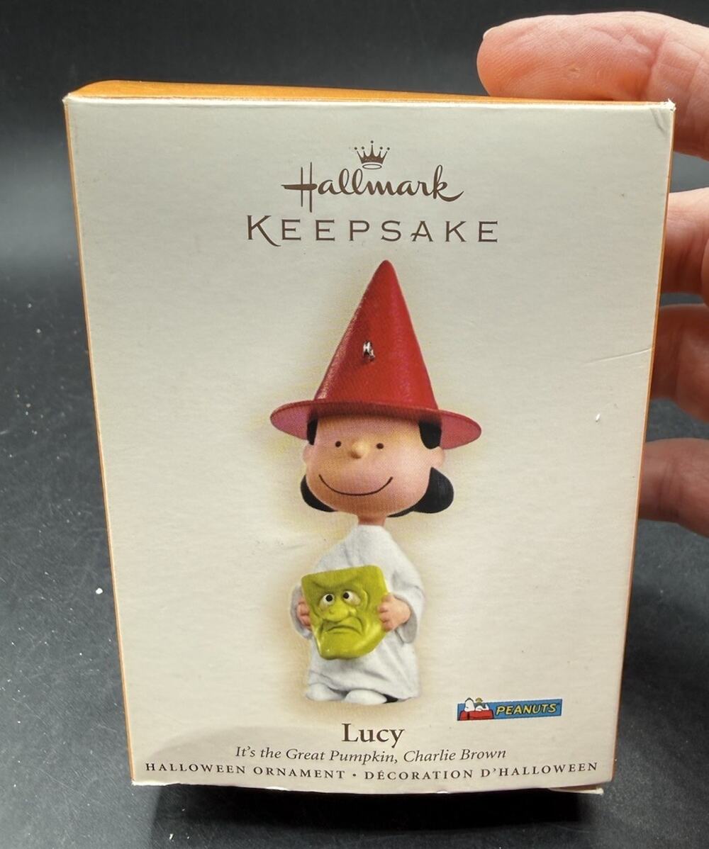 Hallmark Peanuts LUCY Witch Halloween Ornament Great Pumpkin Charlie Brown -52D